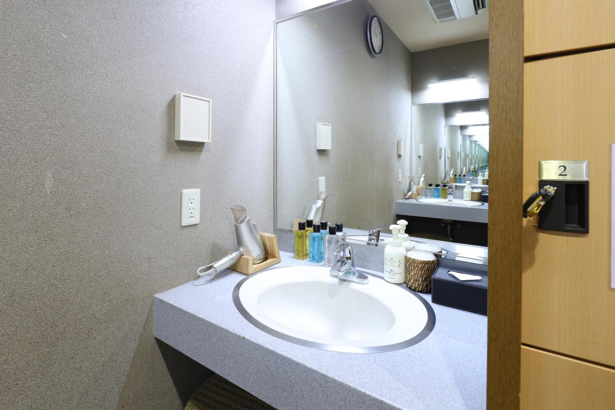 Dormy Inn Chiba City Soga Екстериор снимка